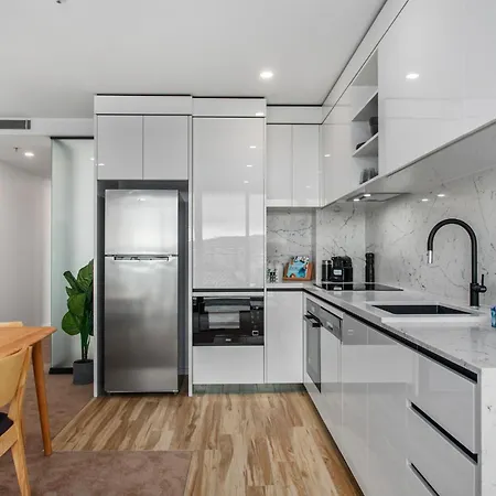 Central Canberra 2-Bed With Gym & Bbq Area Exterior photo