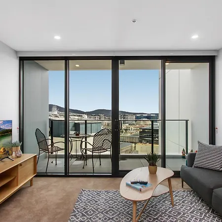Central Canberra 2-Bed With Gym & Bbq Area Exterior photo